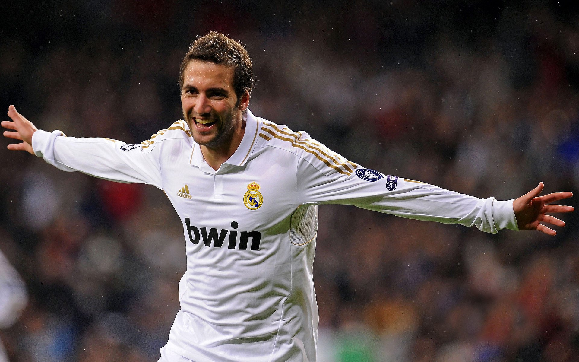 意甲焦点战之夜，孙兴慜防守端锁死对手，全能战士的战术升华