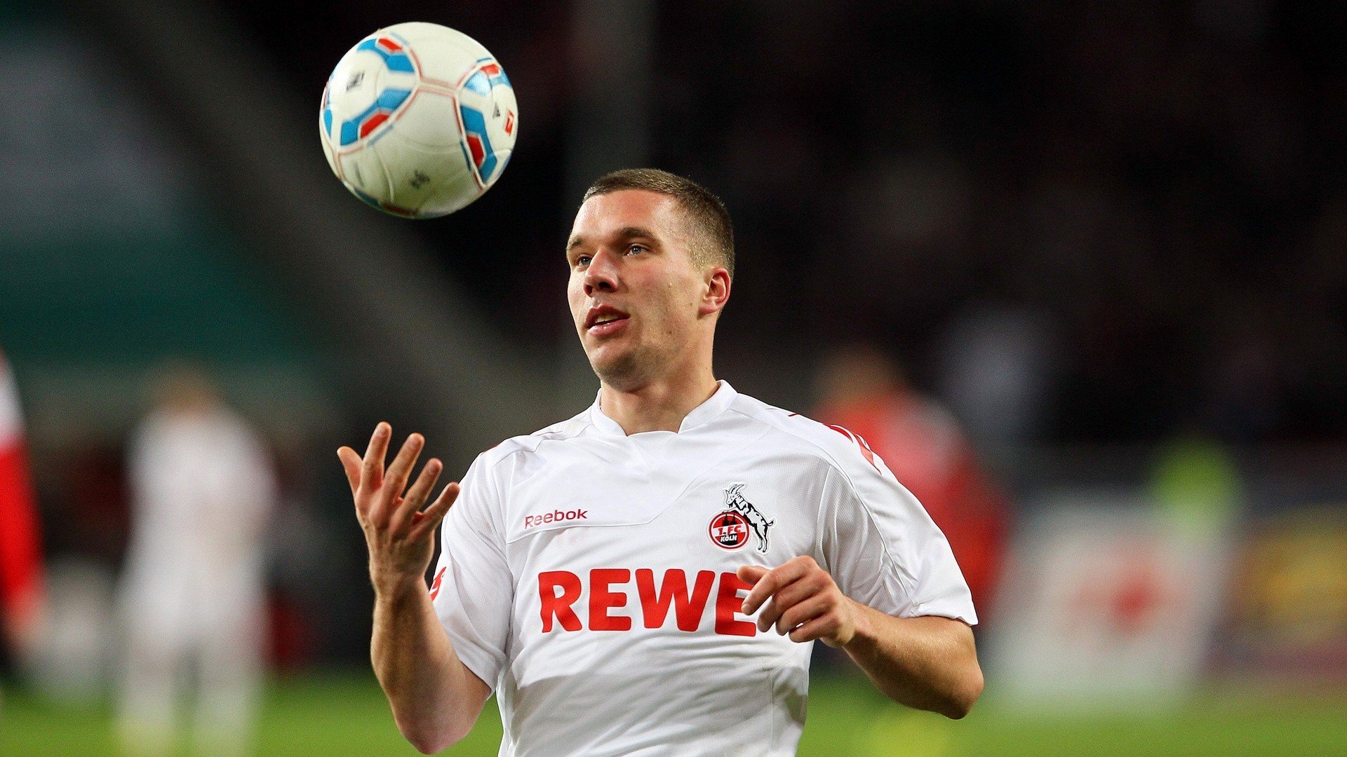 曼城节奏与日本足球哲学的交汇点，帕尔默如何以个人能力重塑比赛平衡